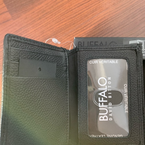 New Buffalo Wallet - Picture 2 of 3